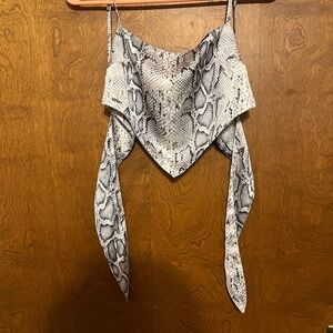 Forever 21 Black and Gray Snakeskin Crop Top
